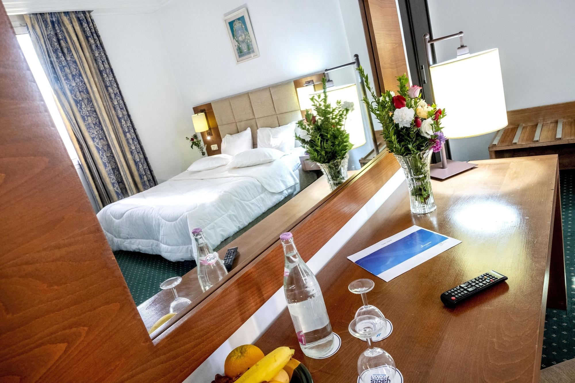 Hotel Ibn Khaldoun Tunus Dış mekan fotoğraf