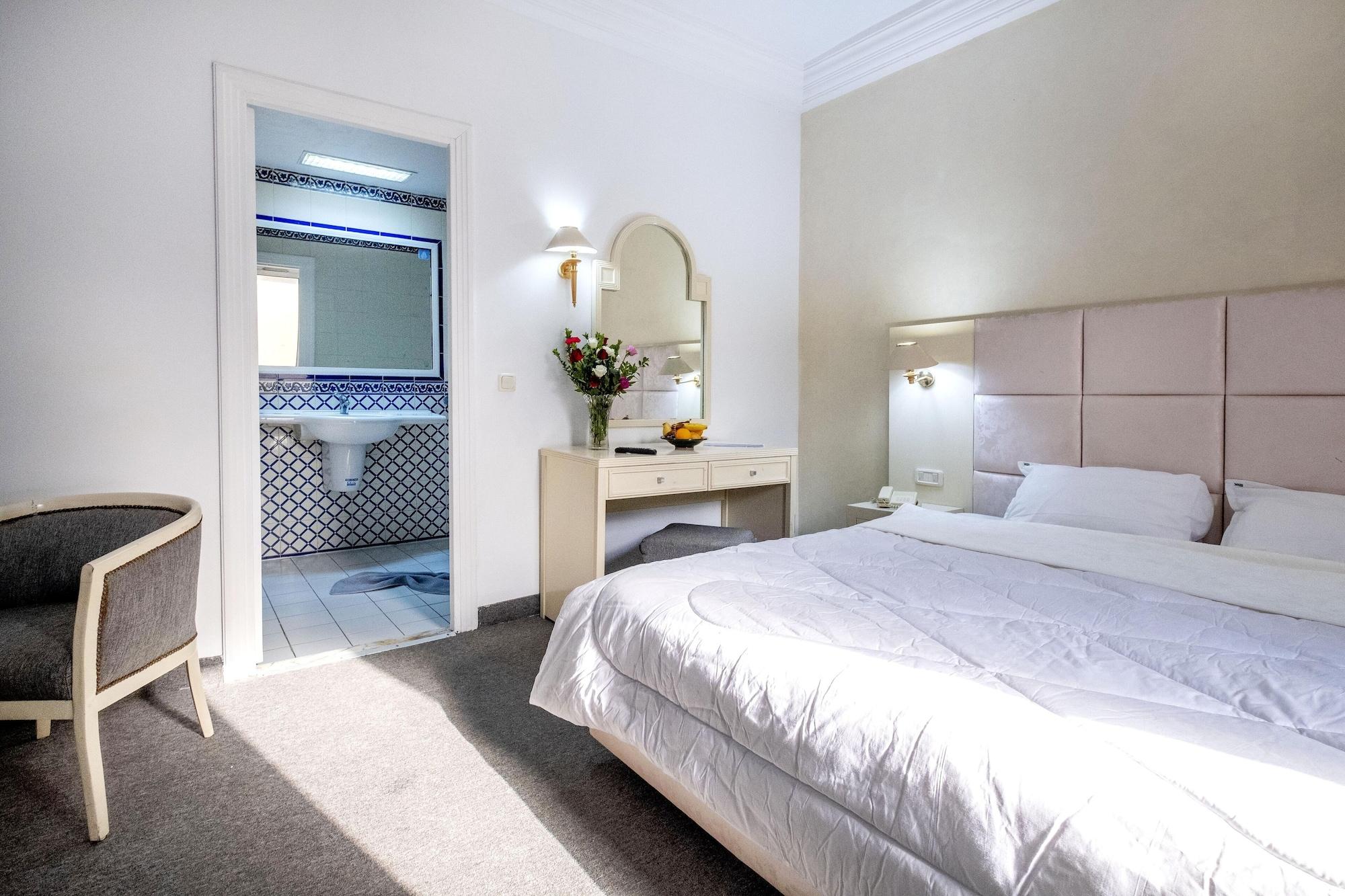 Hotel Ibn Khaldoun Tunus Dış mekan fotoğraf