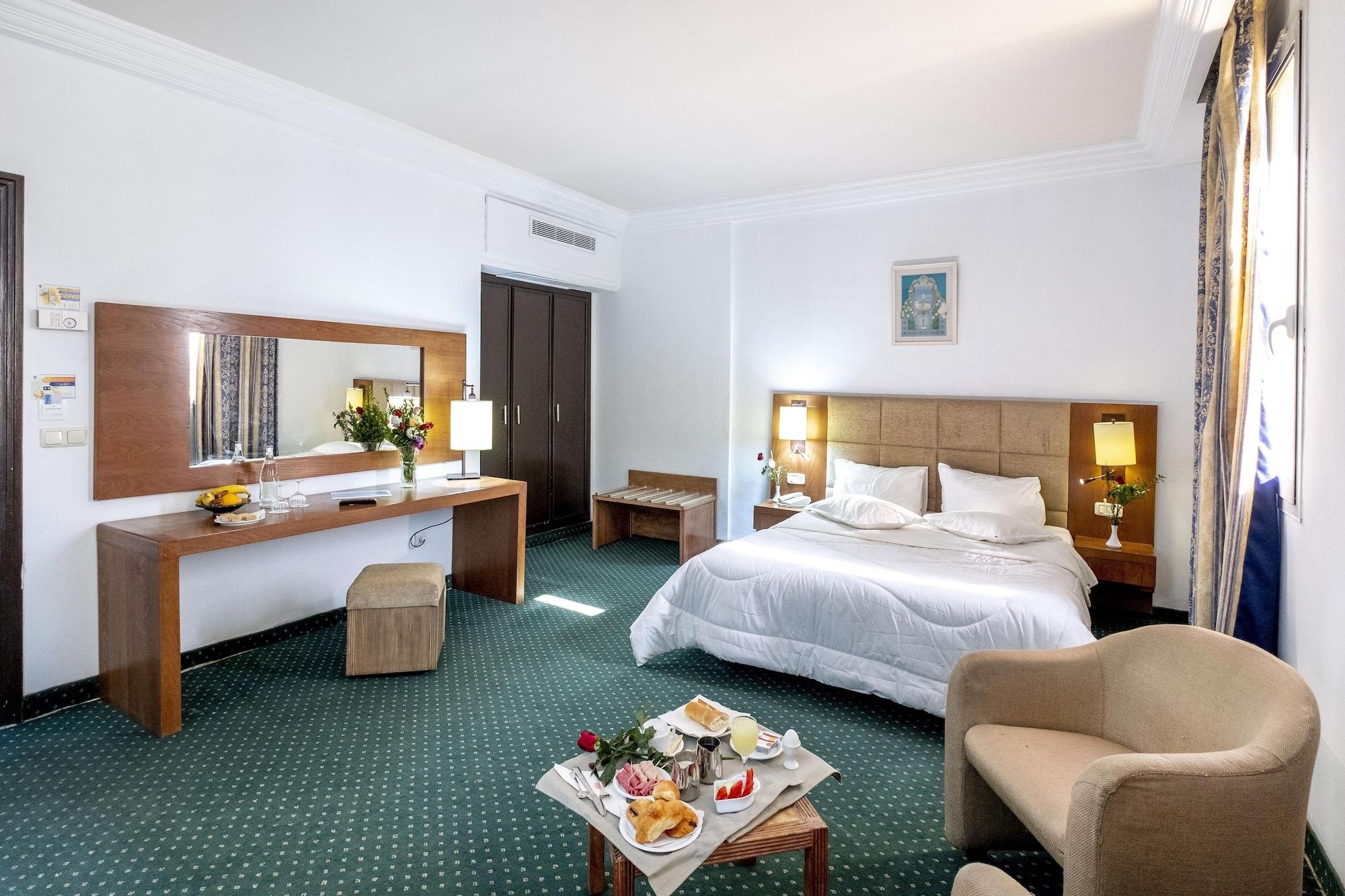 Hotel Ibn Khaldoun Tunus Dış mekan fotoğraf