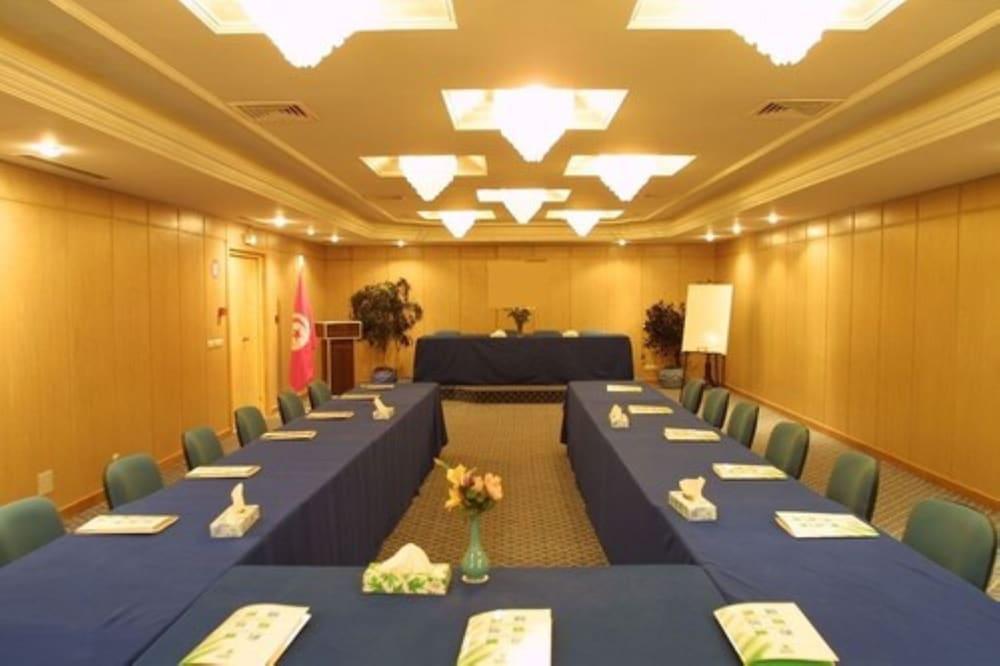 Hotel Ibn Khaldoun Tunus Dış mekan fotoğraf