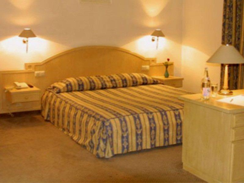 Hotel Ibn Khaldoun Tunus Dış mekan fotoğraf